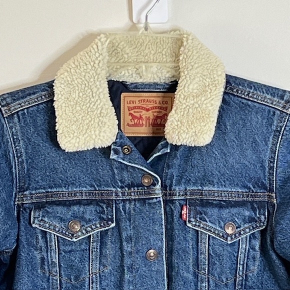 Levi's Womens Denim Jacket Size SMALL Sherpa Fleece Collar Trucker - Picture 2 of 8